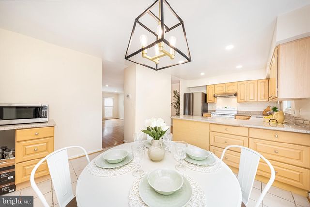 1501 TEMPLETON PL, Rockville, MD 20852