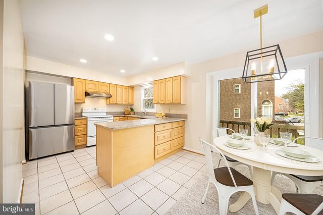 1501 TEMPLETON PL, Rockville, MD 20852