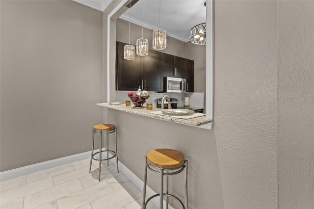 4015 Holland Avenue 110, Dallas, TX 75219