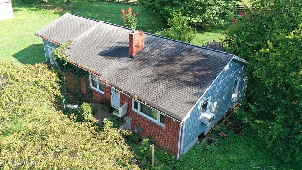 11002 Mckinney Rd, Mascot, TN 37806