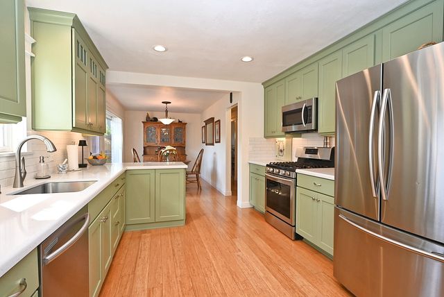 1215 S Livermore Avenue, Livermore, CA 94550