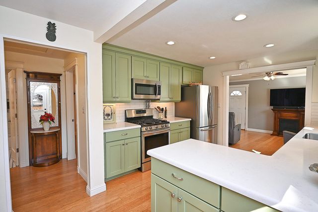 1215 S Livermore Avenue, Livermore, CA 94550