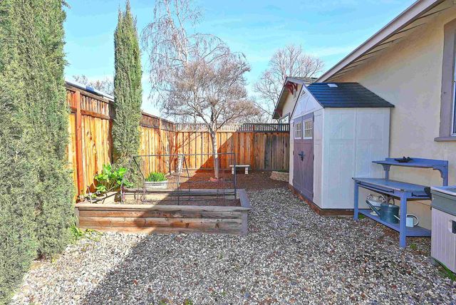 1215 S Livermore Avenue, Livermore, CA 94550