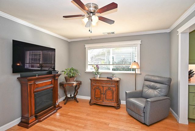 1215 S Livermore Avenue, Livermore, CA 94550