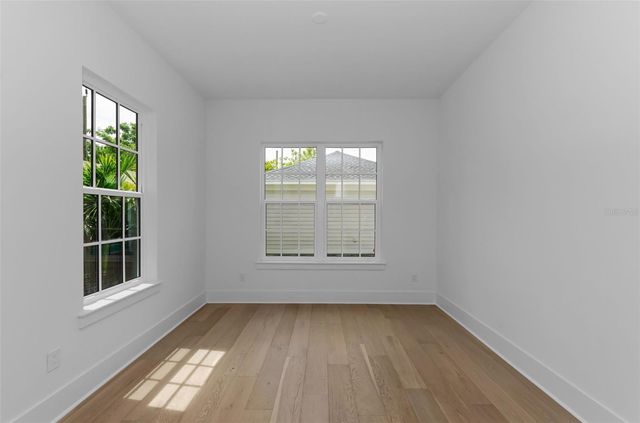 2550 DARTMOUTH AVENUE N, St Petersburg, FL 33713