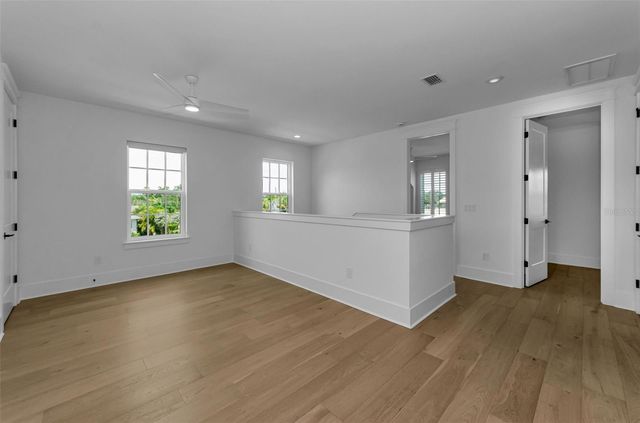 2550 DARTMOUTH AVENUE N, St Petersburg, FL 33713