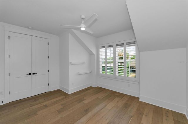 2550 DARTMOUTH AVENUE N, St Petersburg, FL 33713
