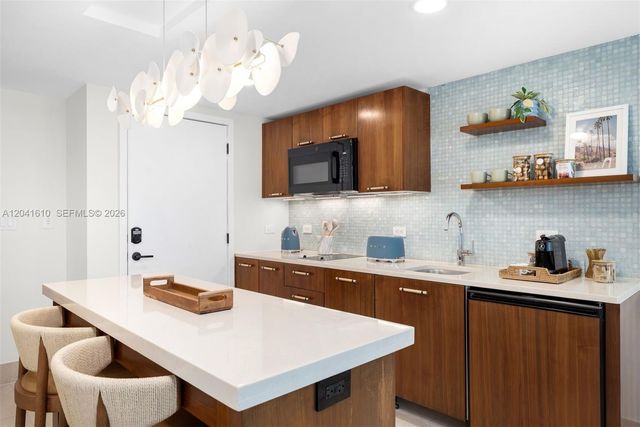 6801 Collins Avenue DOOR 606, Miami Beach, FL 33141
