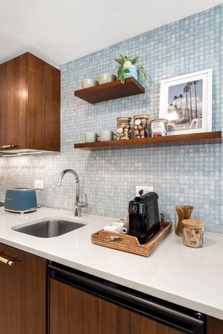 6801 Collins Avenue DOOR 606, Miami Beach, FL 33141