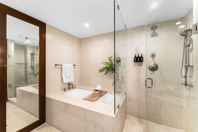 6801 Collins Avenue DOOR 606, Miami Beach, FL 33141