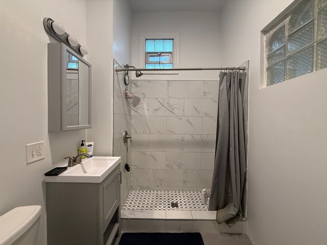 2606 N California Avenue, Chicago, IL 60647