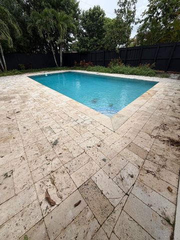 6530 HAYES Street, Hollywood, FL 33024