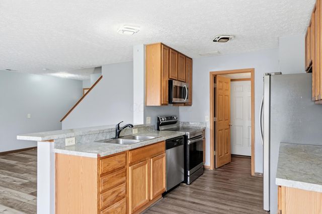 3667 Parker Knoll Lane, Columbus, OH 43219