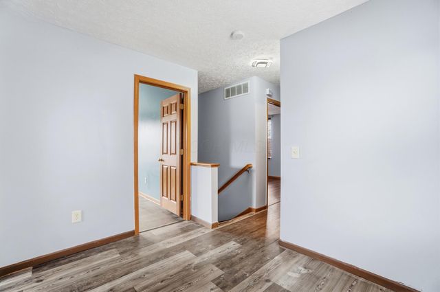 3667 Parker Knoll Lane, Columbus, OH 43219