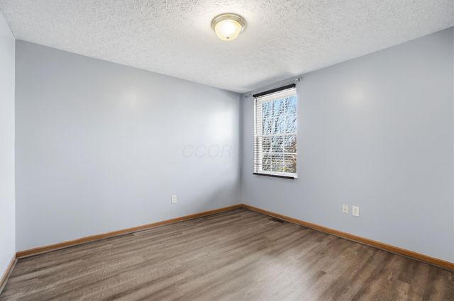 3667 Parker Knoll Lane, Columbus, OH 43219