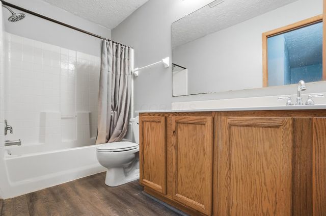 3667 Parker Knoll Lane, Columbus, OH 43219