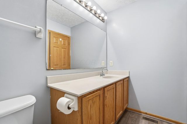 3667 Parker Knoll Lane, Columbus, OH 43219