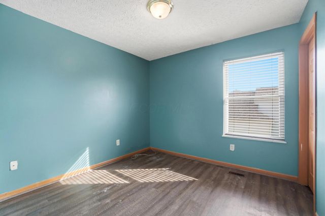 3667 Parker Knoll Lane, Columbus, OH 43219