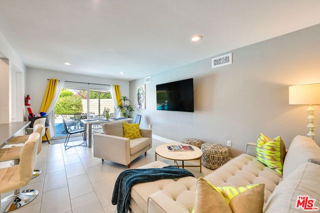 2146 N Blando Road, Palm Springs, CA 92262