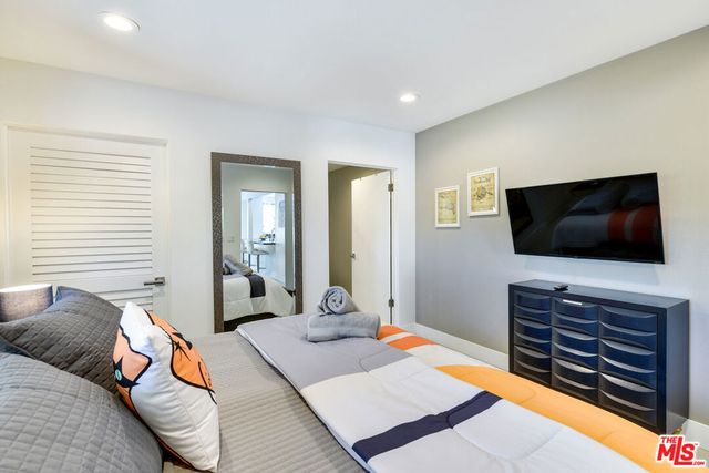 2146 N Blando Road, Palm Springs, CA 92262