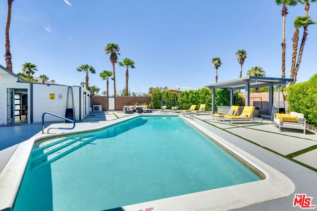 2146 N Blando Road, Palm Springs, CA 92262