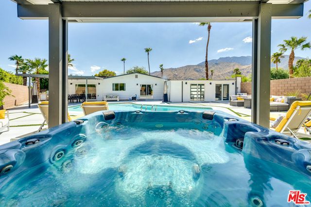 2146 N Blando Road, Palm Springs, CA 92262