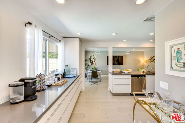 2146 N Blando Road, Palm Springs, CA 92262