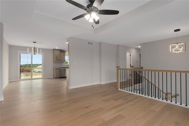 21104 E 6th Terrace S, Independence, MO 64056