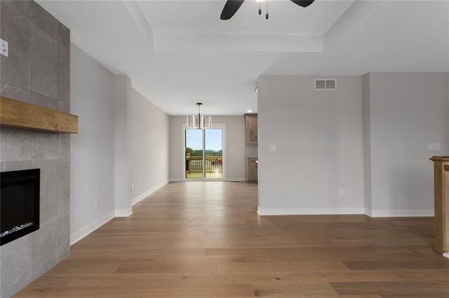 21104 E 6th Terrace S, Independence, MO 64056