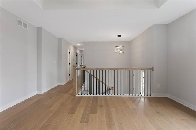 21104 E 6th Terrace S, Independence, MO 64056