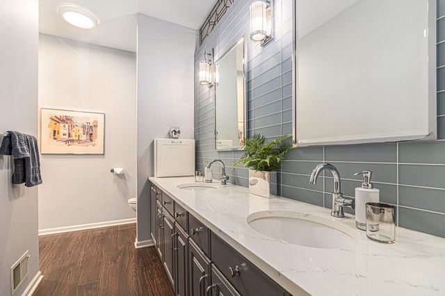 2031 N Cross Creek Drive Se, City Of Grand Rapids, MI 49508