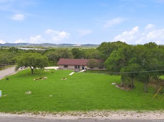 30303 DEERFIELD TER, Bulverde, TX 78163