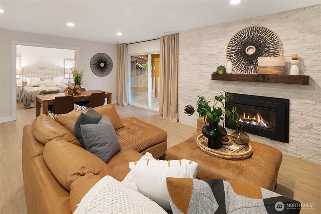 11820 NE 145th Street, Kirkland, WA 98034
