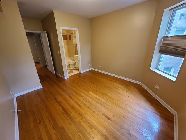 2318 W ROSEMONT Avenue 2, Chicago, IL 60659