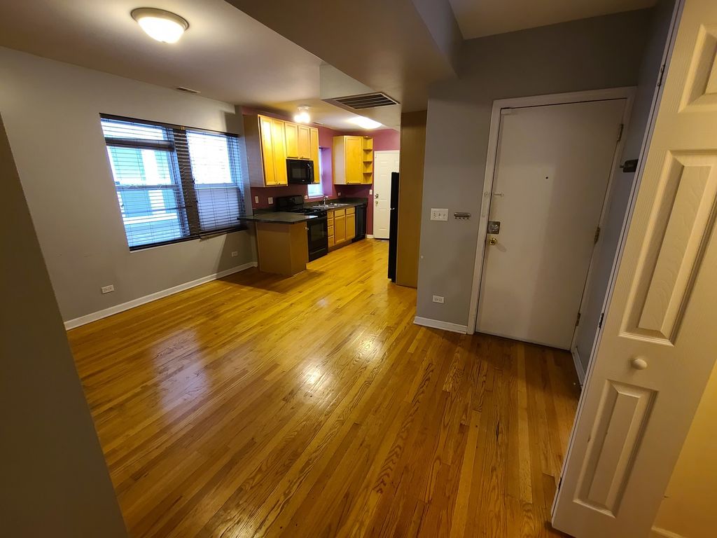 2318 W ROSEMONT Avenue 2, Chicago, IL 60659 — photo 3