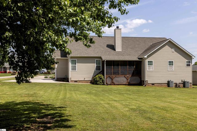 405 Saddlebred Drive, Pelzer, SC 29669