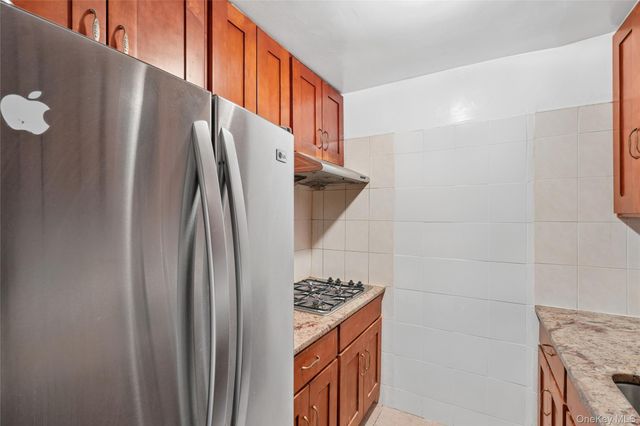 86-04 Grand Ave 2D, Elmhurst, NY 11373