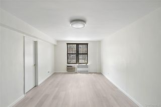 86-04 Grand Ave 2D, Elmhurst, NY 11373