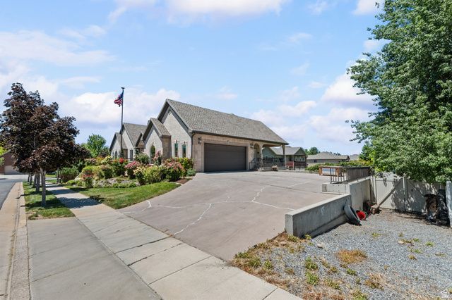 1242 N 640 W, West Bountiful, UT 84087