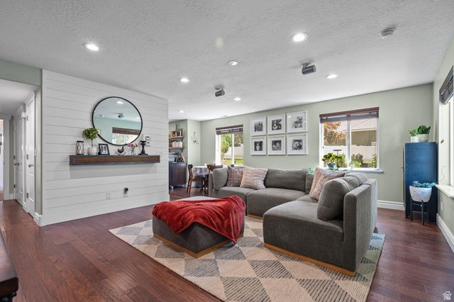 1242 N 640 W, West Bountiful, UT 84087