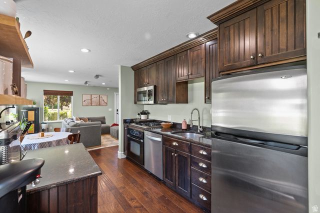 1242 N 640 W, West Bountiful, UT 84087