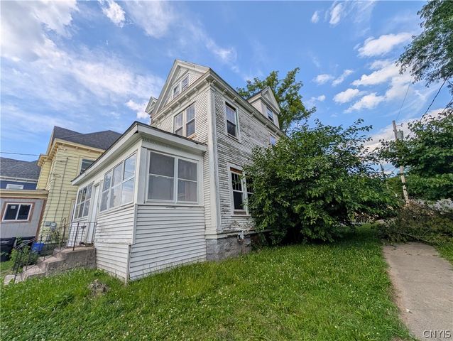 2223 South State Street, Syracuse, NY 13205