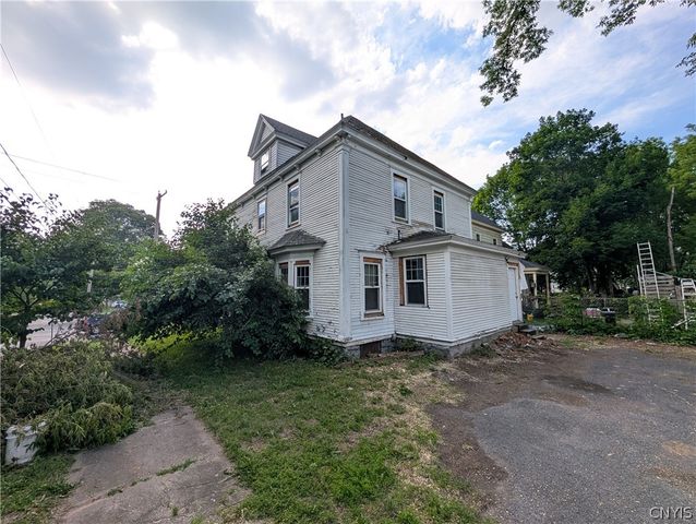 2223 South State Street, Syracuse, NY 13205