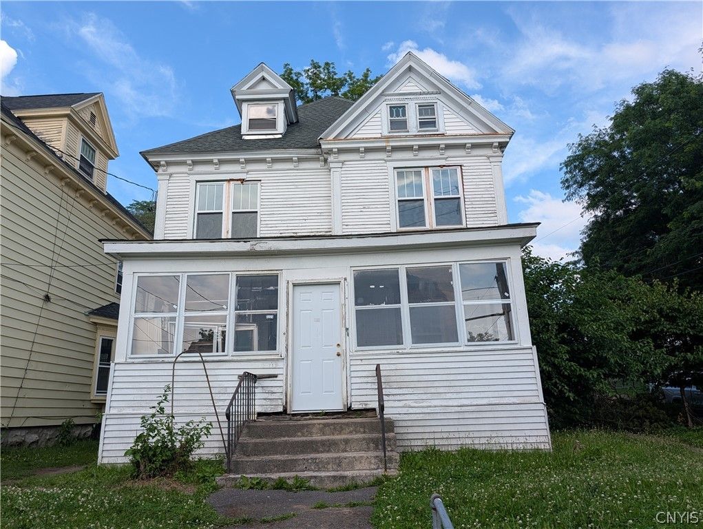 2223 South State Street, Syracuse, NY 13205