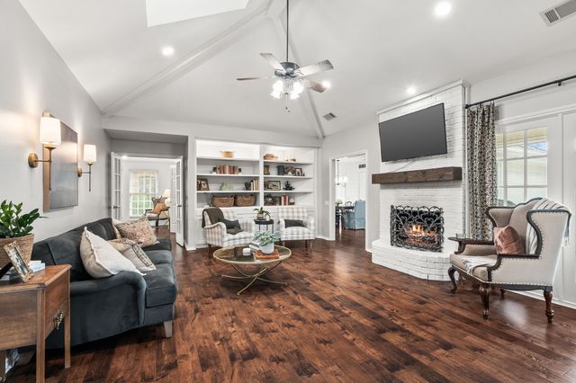 3809 Kelly Boulevard, Carrollton, TX 75007