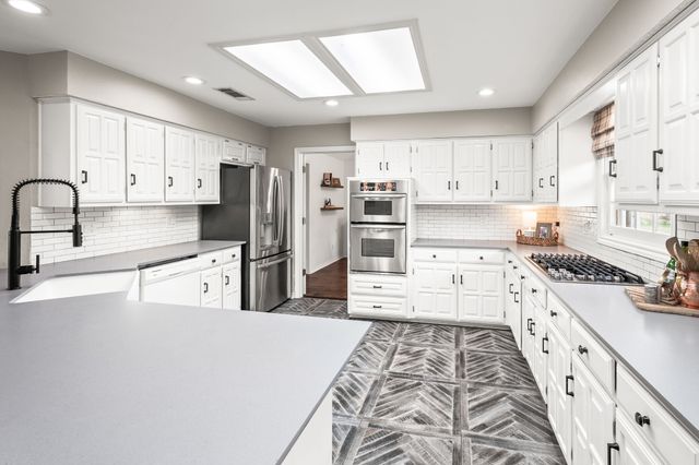 3809 Kelly Boulevard, Carrollton, TX 75007