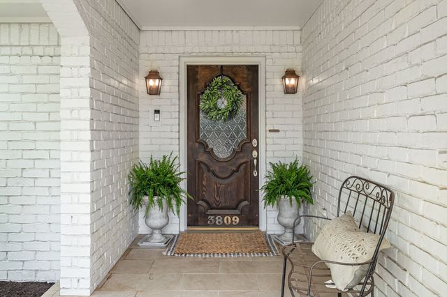 3809 Kelly Boulevard, Carrollton, TX 75007