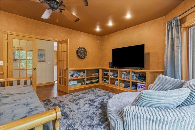 8279 Anchor Drive, Rogers, AR 72756