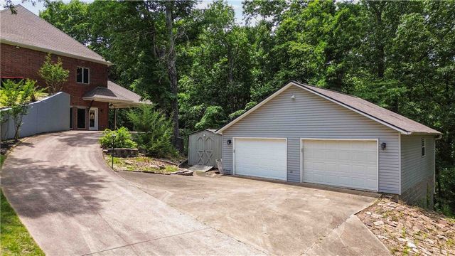 8279 Anchor Drive, Rogers, AR 72756