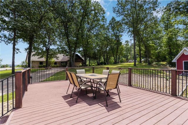 8279 Anchor Drive, Rogers, AR 72756